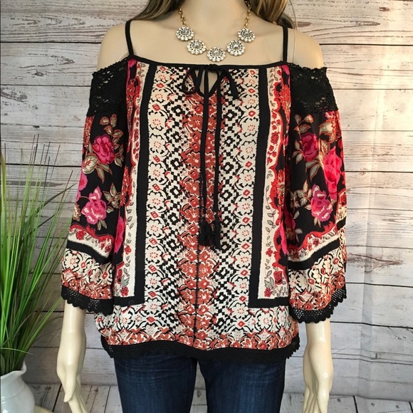 Sweet Boho Florals Top - Picture 4 of 5